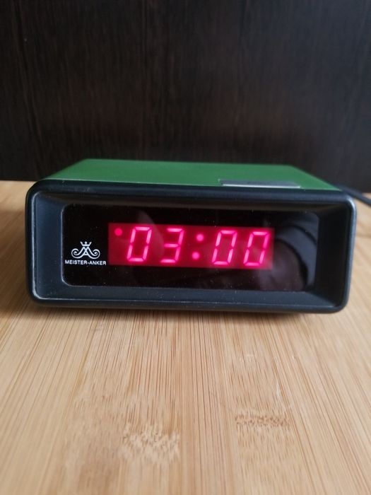 Ceas Electronic Camera