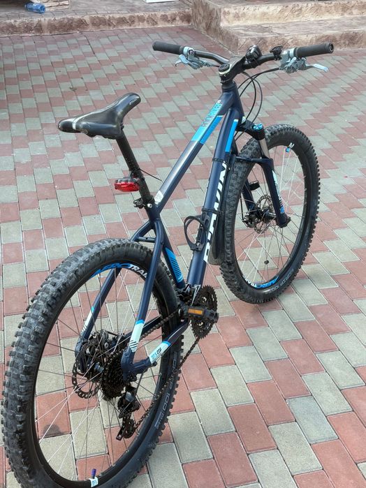 Bicicletă Mountain Bike B'Twin Rockrider 520 – 27.5" – Stare Excelentă