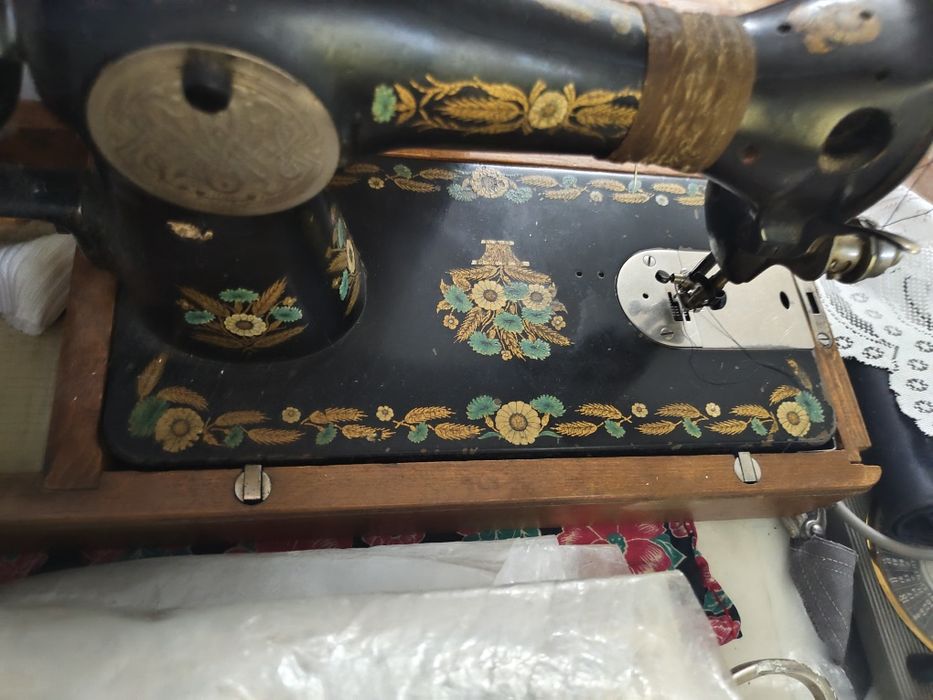 Продается швейная машинка
