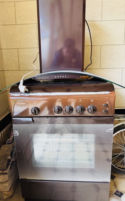 Срочна Газ плита + витешка