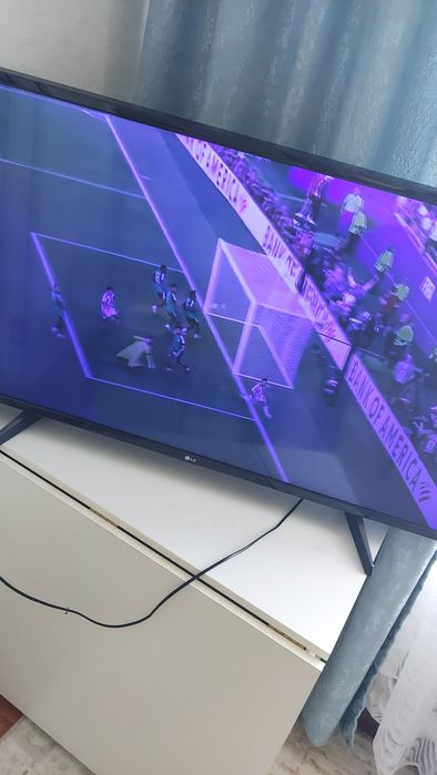 Телевизор LG 43 дюйма