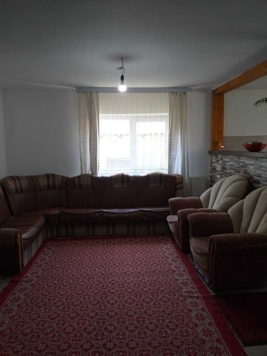 Babadag-Casa de vanzare(110mp) teren central 650mp