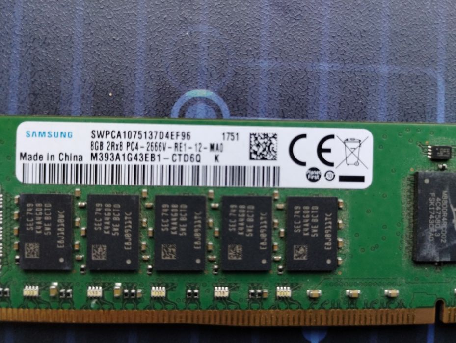 128Gb DDR4 Ecc Registered, memorie Ram server , 16 placute de 8Gb.