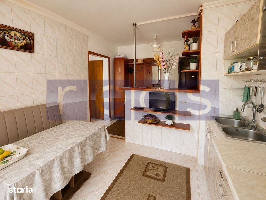 Vanzare 2 Camere | 48 Mp | Etaj 4/8 | Centrala Proprie | Loc De Parcar