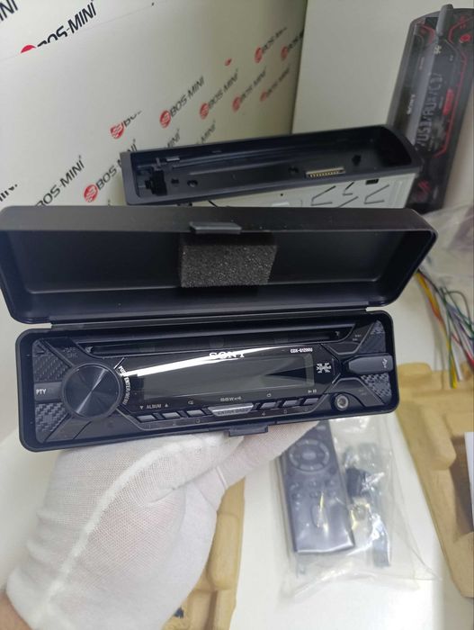 Sony CDX-G1200U avtomagnitola USB AUX 55x4W kuchli bass Original