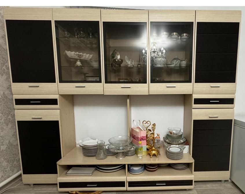 Продам шкаф для гостиной