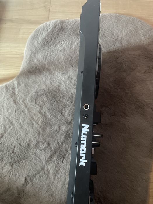 Consola Numark Mixtrack Platinum FX – Controller Serato DJ