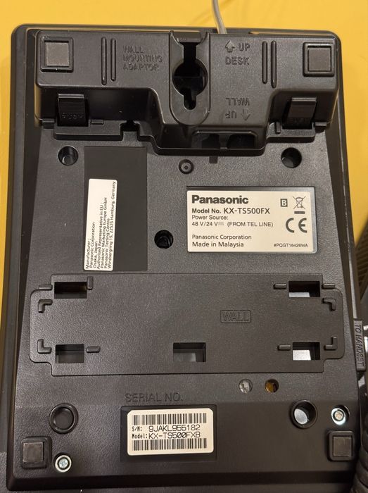 Продавам комплект за IP-телефония (VoIP): 1. ZyXEL P-2301R  2. 2. Panasonic KX-TS500FX
