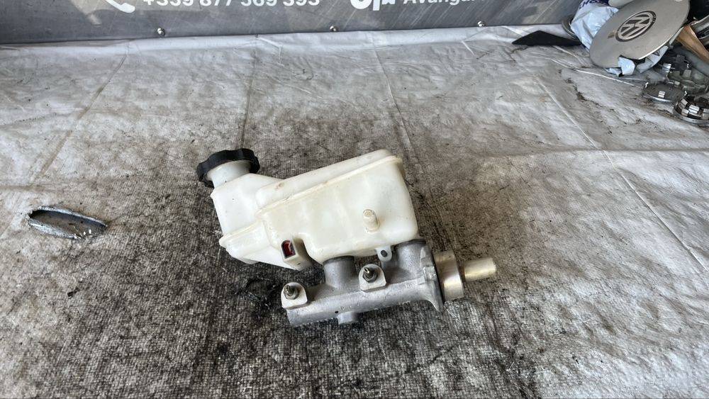 Hyundai i10 спирачна помпа