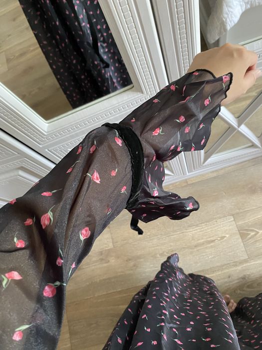 Продам платье новое