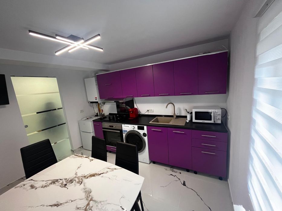 Închiriez apartament  în vilă – Sinaia, zonă centrală (lângă restaurant Casa Noastra)