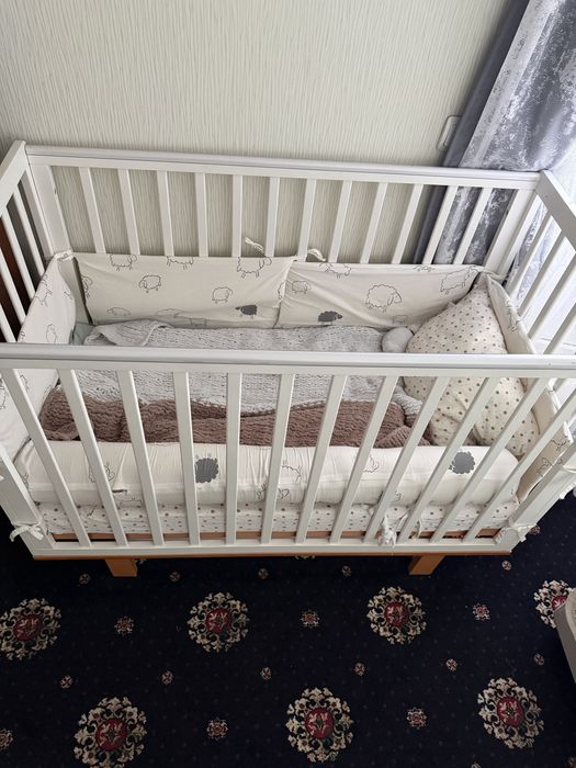 Продам кровать для новорожденных