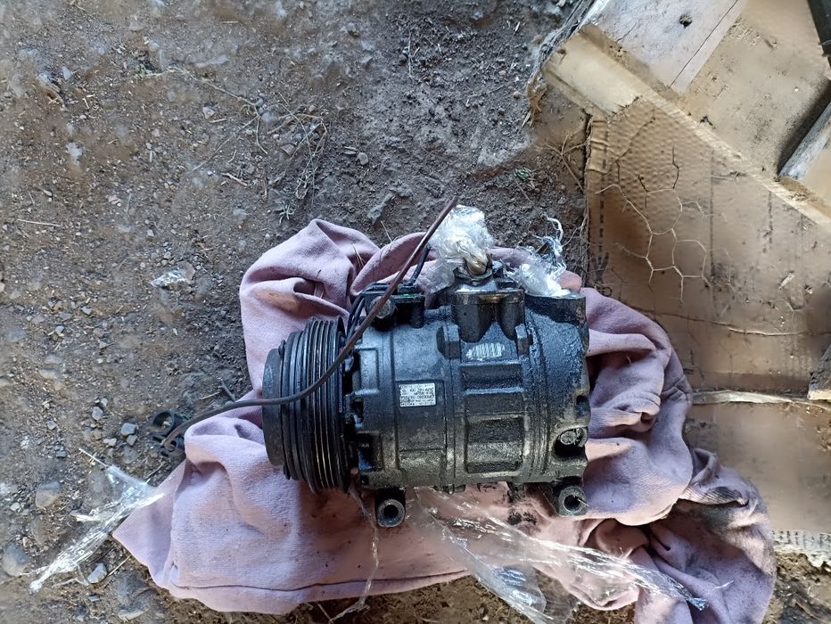 Компресор климатик Audi A6  2.5 180кс