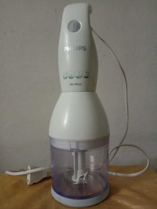 Блендер PHILIPS 300w