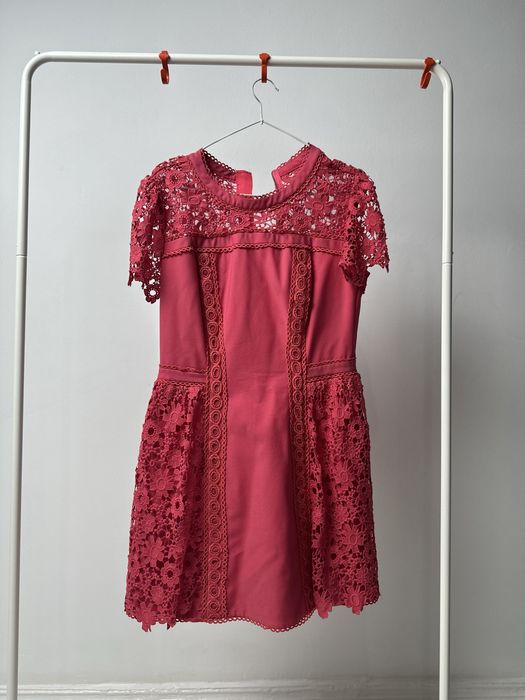 Платье,красное.