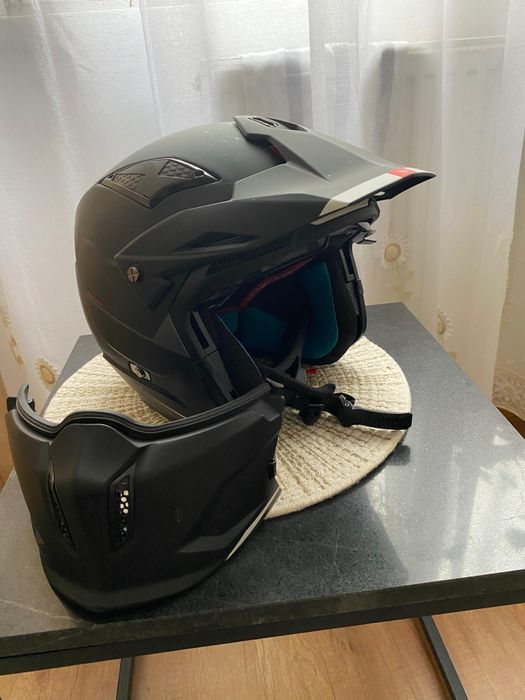 Casca moto mărimea XL  noua!MT