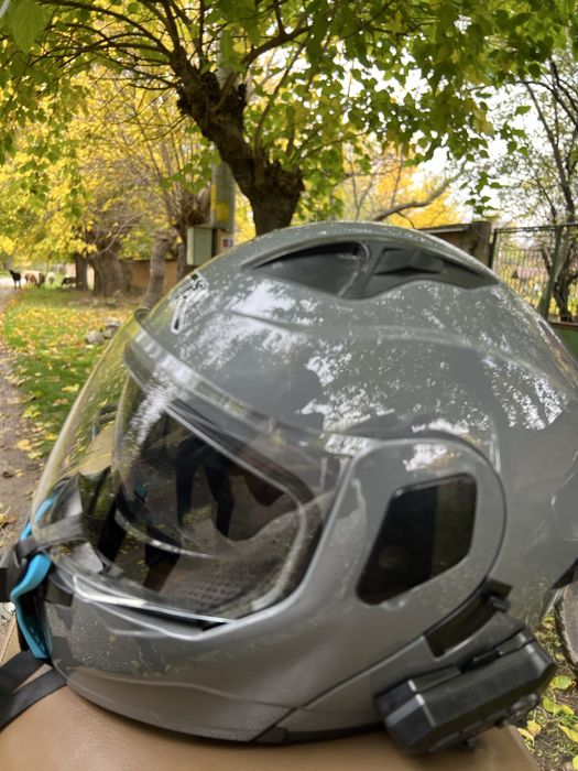 Продавам  каска QSTK