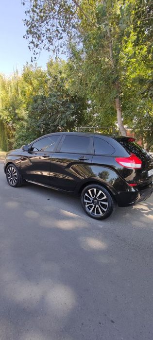 Lada X-RAY lux prestije