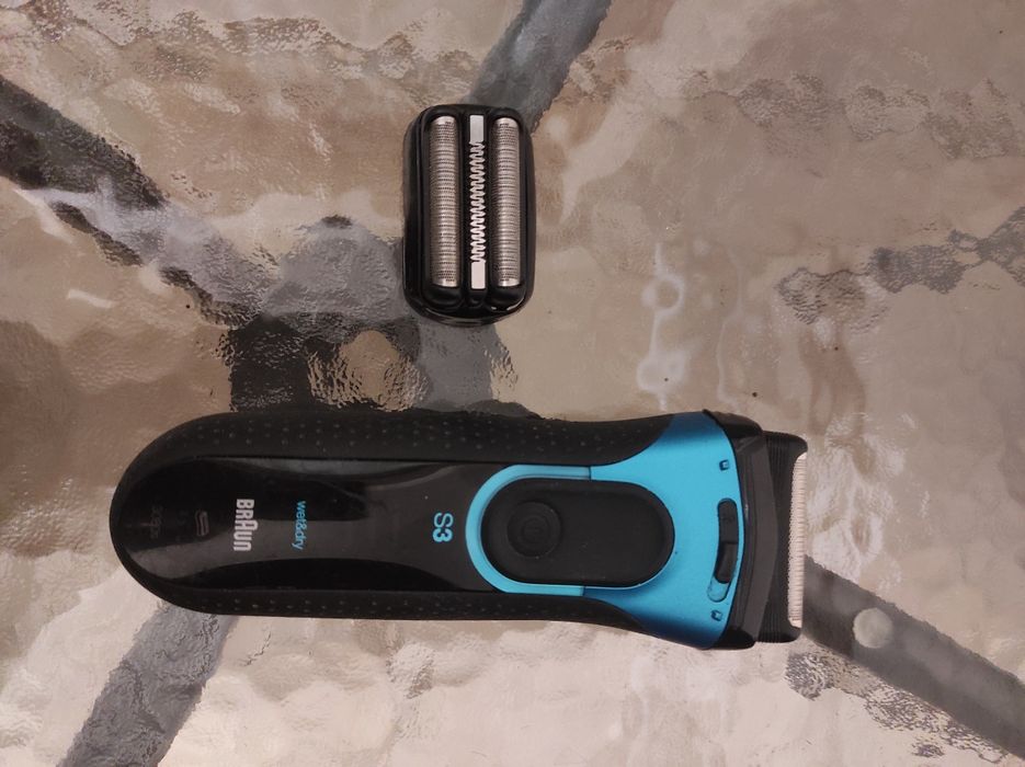 Aparat de ras electric Braun Series 3