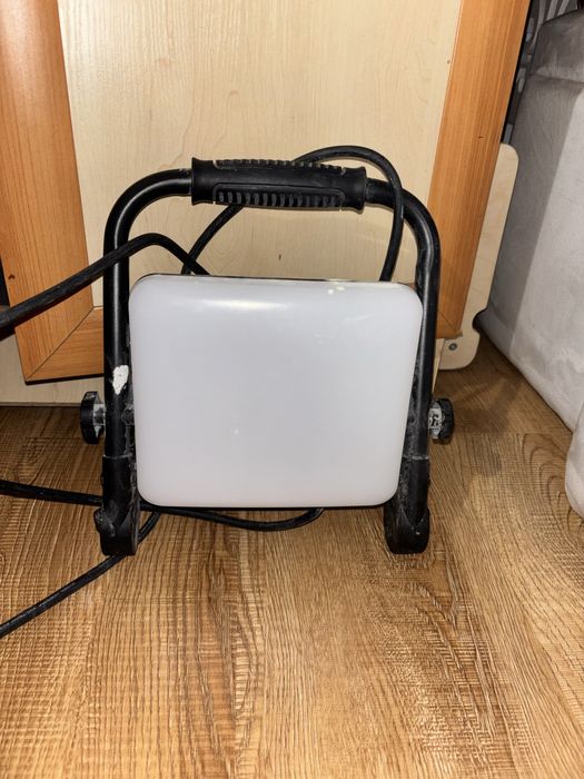 Прожектор напольный, 50 Вт