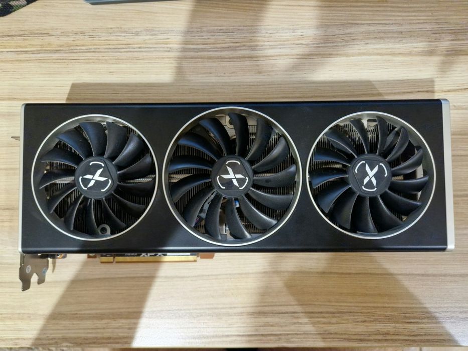 XFX RX 6700 XT MERC перфектно състояние (Без гаранция)
