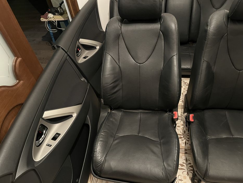 Сиденья для камри 45