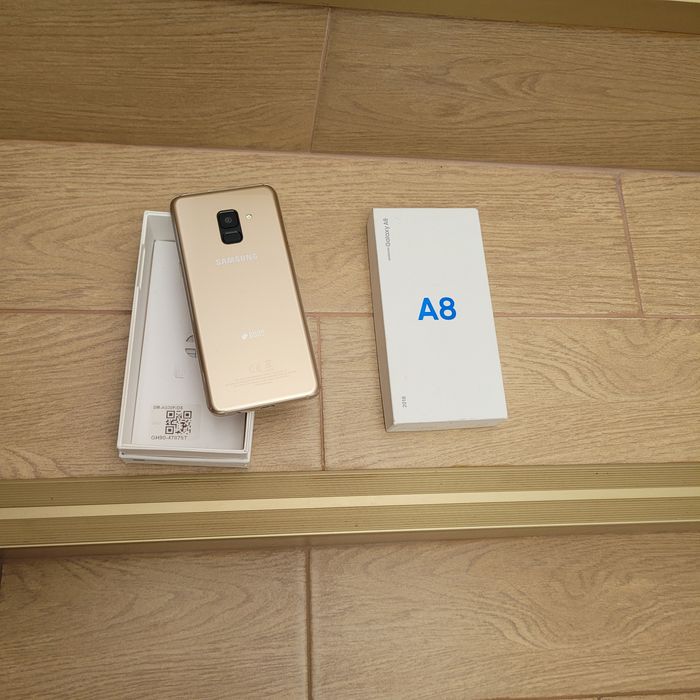 TelefonSamsung A8