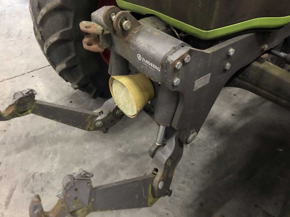 Dezmembrez Claas Ares 826/836