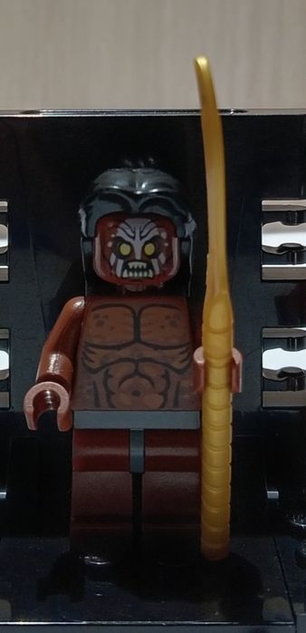 Продажа LEGO фигурки