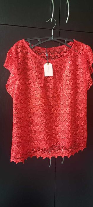 Bluzita de ocazie din dantela,noua,superba,M/L