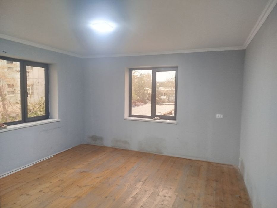 Сдаётся в аренду 2-х этажное здание с подвалом (по 150 м² каждый урове