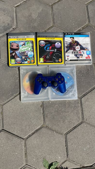 PlayStation 3 (в идеале) с рулем и дисками