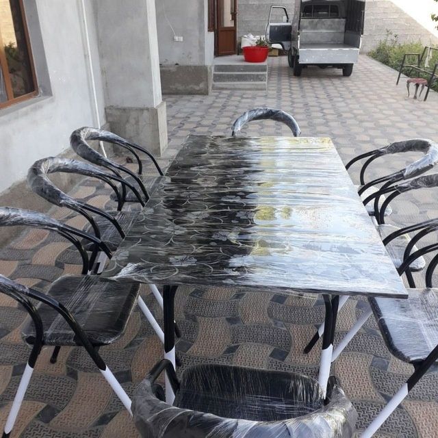 Теми стол стуллар