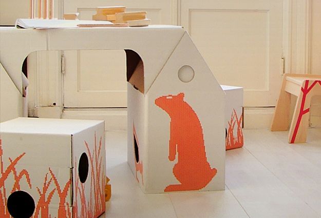 Детско бюро Kidsonroof BO Buro + 2 табуретки
