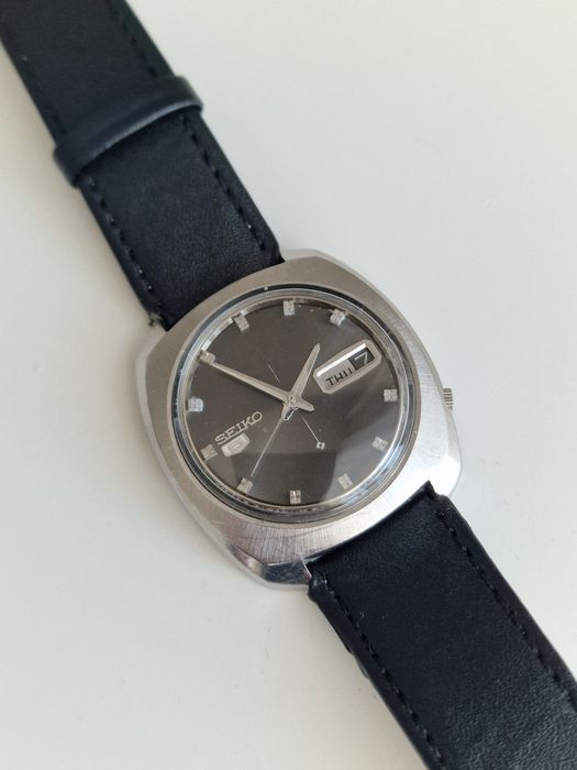 Ceas automatic Seiko 5. Funcționează foarte bine