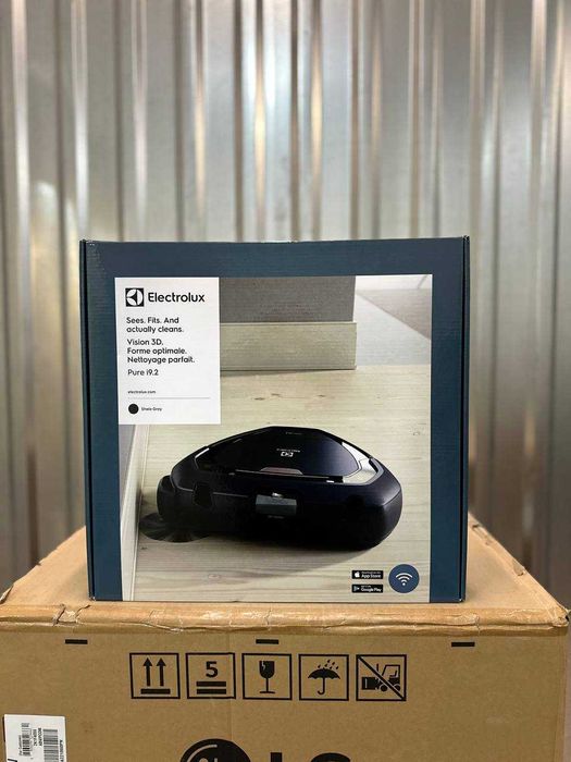 Продаю новые робот пылесосы  Electrolux Pure i9.2 PI92-4ANM
