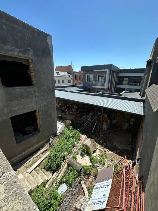 Амир Темур махалля, Продаётся дом (каробка)