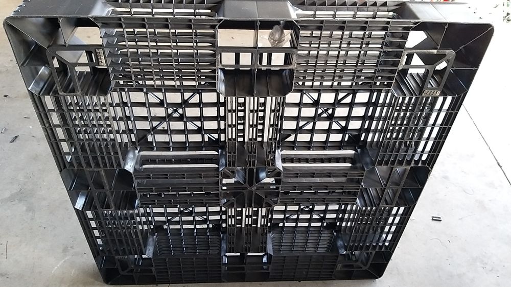 Paleti Plastic / Paleti Lemn / Lemne foc / Saci rafie / Cutii / Sfoara