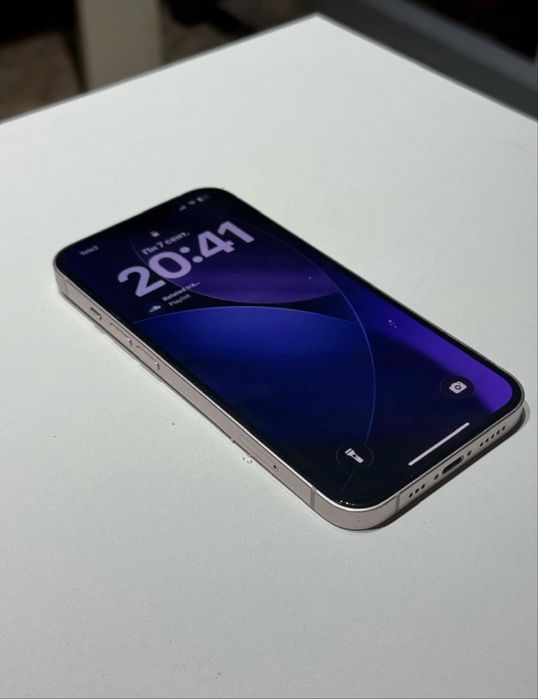 Продам iphone 13 128gb