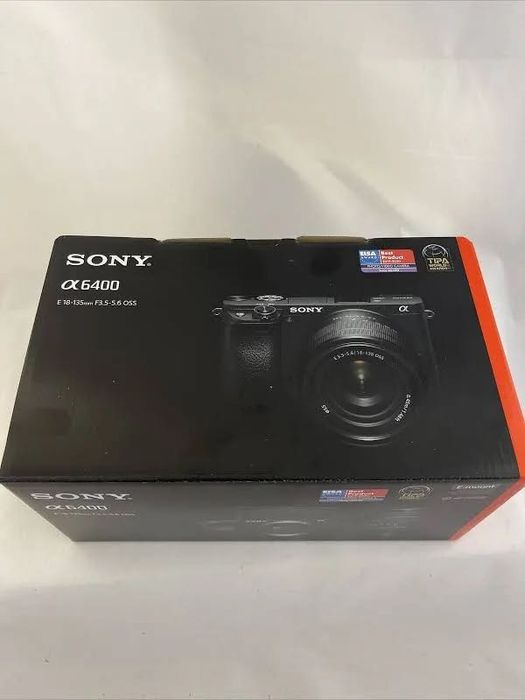 Sony A6400 Kit Aparat Mirrorless 24.2 MP cu Obiectiv 18-135mm