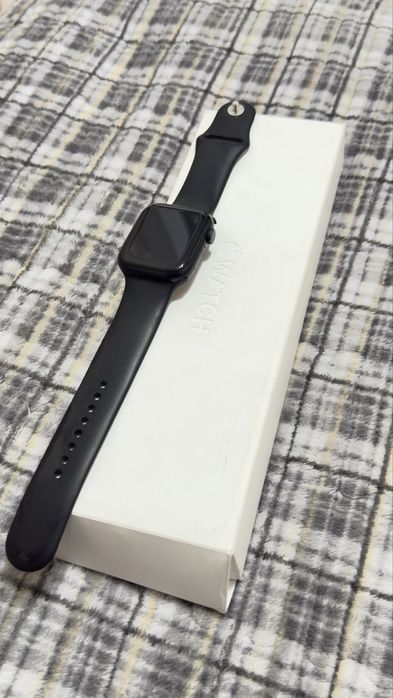 Продам часы Apple Watch 9 Series 45 mm