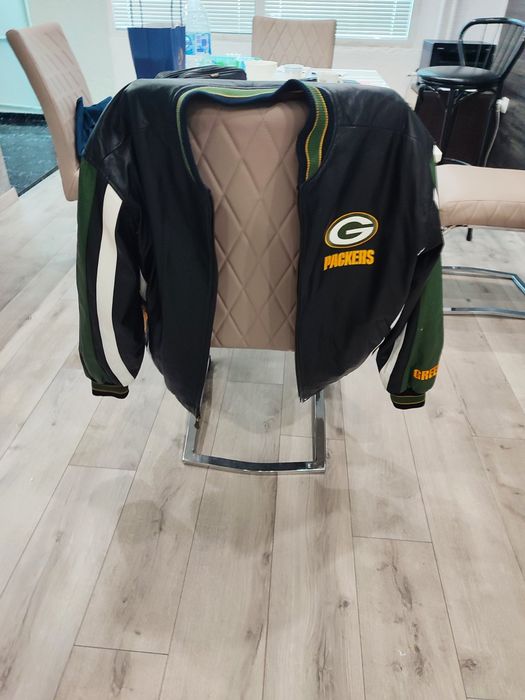 Продавам Кожено яке