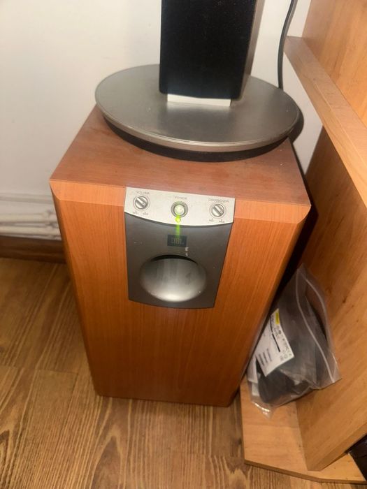 Subwoofer activ JBL sub 178- 100w rms