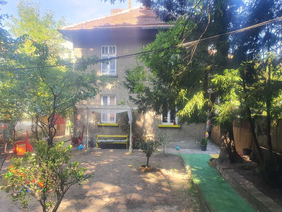 Дава се под наем Къща в София, Лозенец - 270 кв.м за 2600 € - Снимка #23