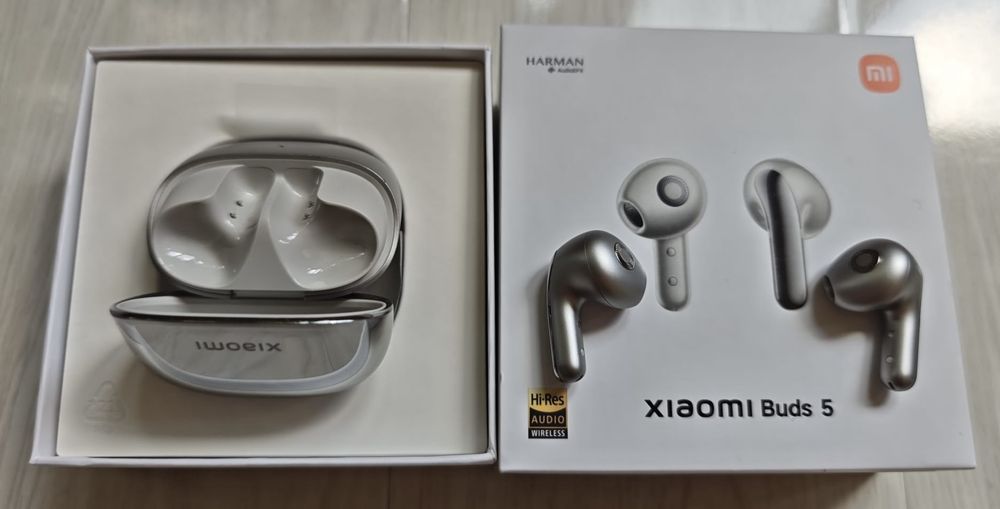 Xiaomi Buds 5 Wireless, Titan Gray, în stare excelentă