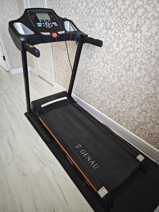 Беговая дорожка Genau TR50