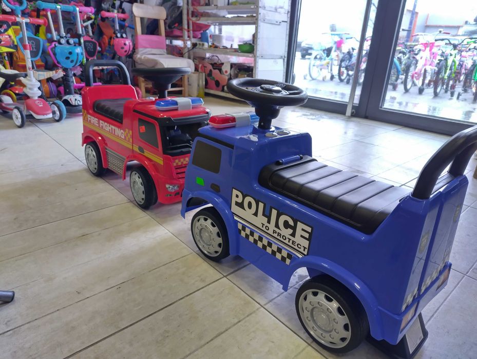 MERCEDES Кола за бутане Mercedes-Benz Antos