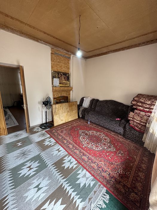 Uy uchqahramondan 6 km otkanda