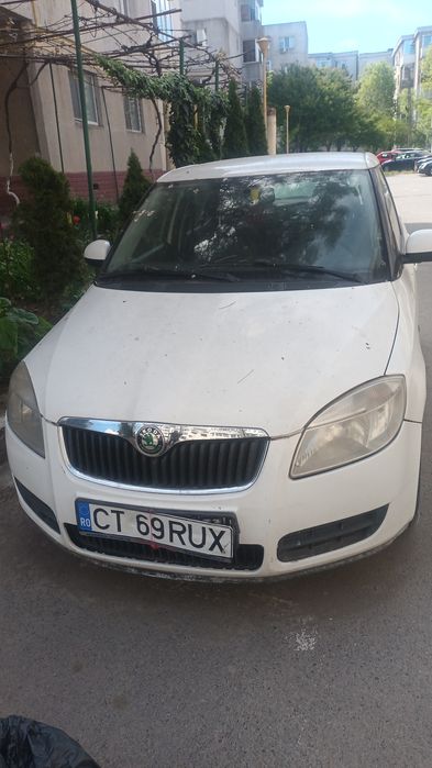 Vând Skoda Fabia 1600 €