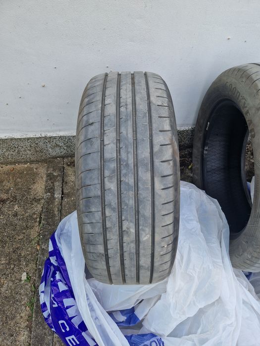 Goodyear 235 55 18 летни гуми